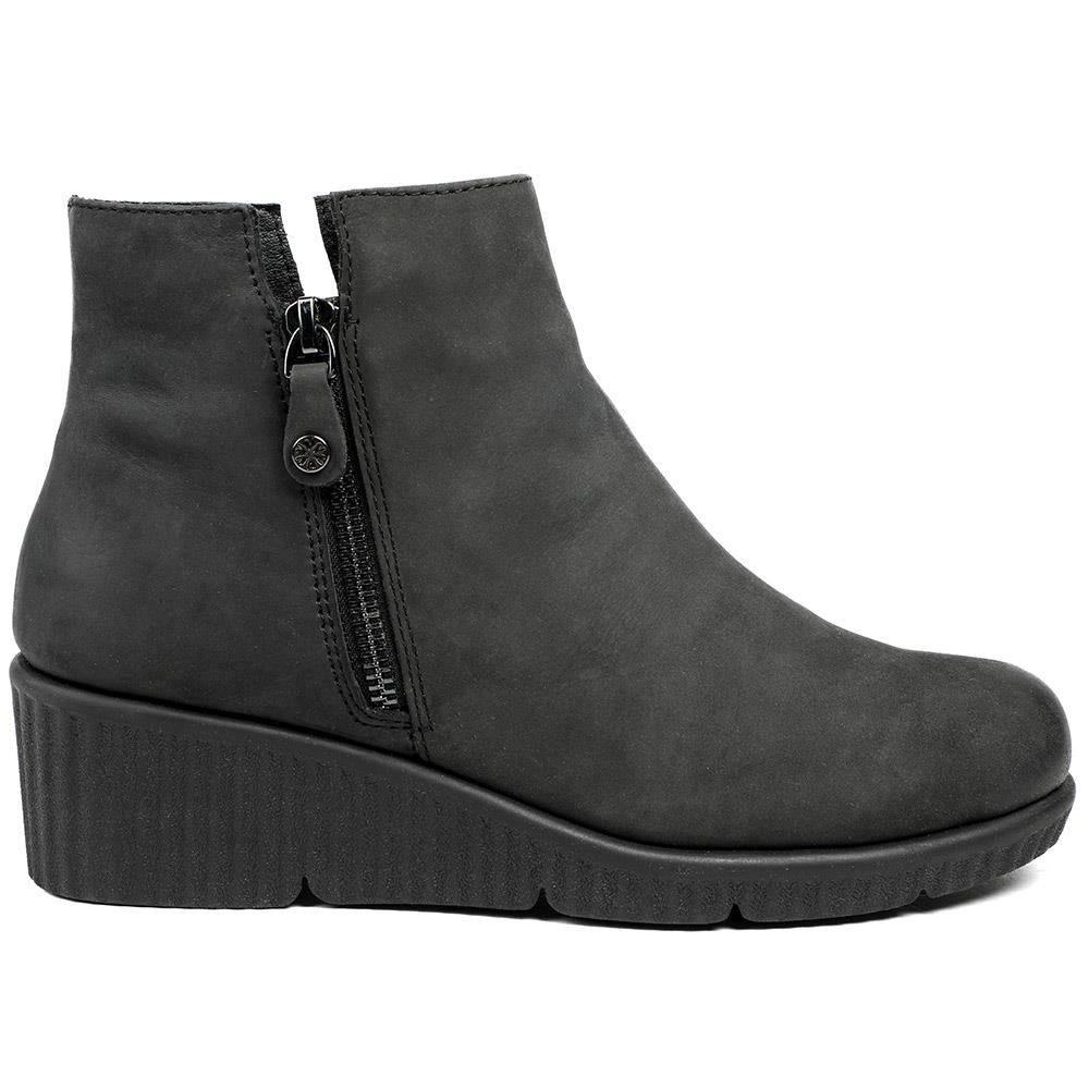 Black Nubuck