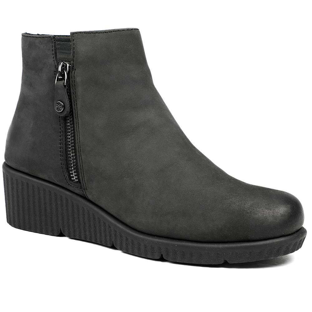 Black Nubuck